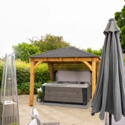 Outdoor Barcelona - 5 Person Hot Tub With 2 Loungers -Hot Tubs Sales Shop BarcelonaHottub Odyssey 71