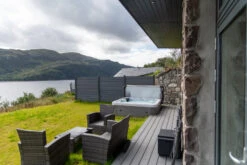 Holiday Let 5 - 5 Person Hot Tub With 1 Lounger -Hot Tubs Sales Shop HolidayLet SterlinngSilver 13