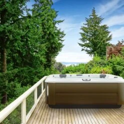 Jacuzzi® J375IP™ - 6 Person Hot Tub With 1 Lounger -Hot Tubs Sales Shop J375lifestyle2020