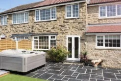 Jacuzzi® J445IP™ - 7 Person Hot Tub -Hot Tubs Sales Shop J445 UK 2019 Lifestyle 3000x2018 e40e74c2 cff8 4fa0 b150 4f83d453aea6