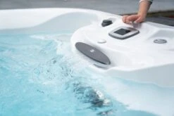 Jacuzzi® PowerPro™ J-16™ - 16ft Swim Spa -Hot Tubs Sales Shop JSS WaterfallControl 3000x2000 901194e6 3af3 45a4 b3ac 7a4050d5148c 881b638d 0784 43fc a491 20fe8aed3fdc