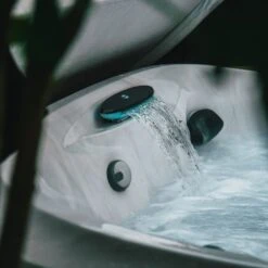 Jacuzzi® J475IP™ - 6 Person Hot Tub With 1 Lounger -Hot Tubs Sales Shop Jacuzzi J475IP 5 6PersonHotTub square 12