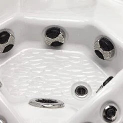 Outdoor Marseille - 5 Person Hot Tub With 2 Loungers -Hot Tubs Sales Shop MarseilleHotTub 6