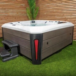 Outdoor Companion - 5 Person Hot Tub With 2 Loungers -Hot Tubs Sales Shop OutdoorCompanion 1