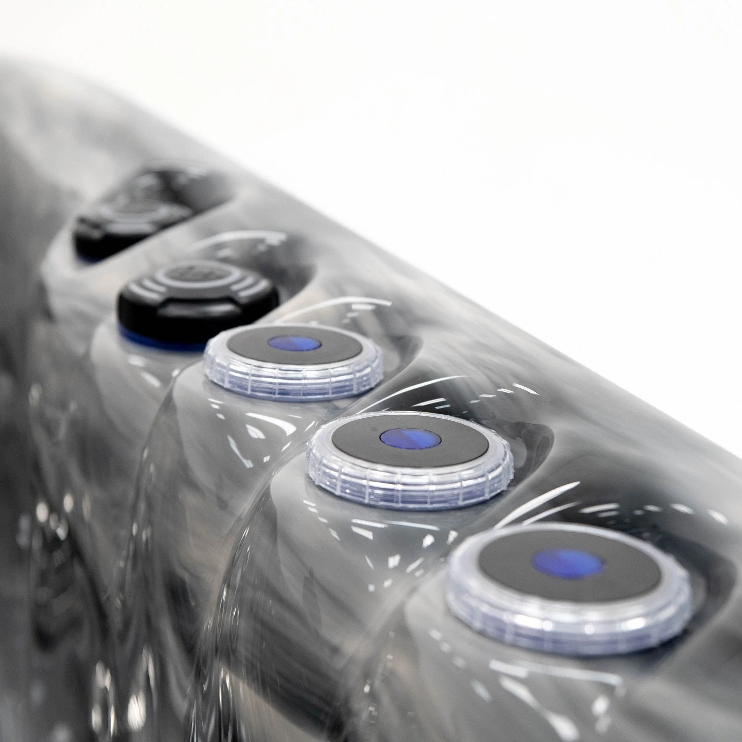 Outdoor Refresh - 6 Person Hot Tub With 1 Lounger 10 Outdoor Refresh - 6 Person Hot Tub With 1 Lounger - Image 10