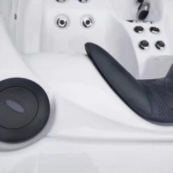 Outdoor Topaz - 3 Person Hot Tub With 2 Loungers -Hot Tubs Sales Shop TopazHotTub 5