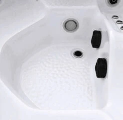 Outdoor Sun - 5 Person Hot Tub With 1 Lounger -Hot Tubs Sales Shop outdoor sun recolour7